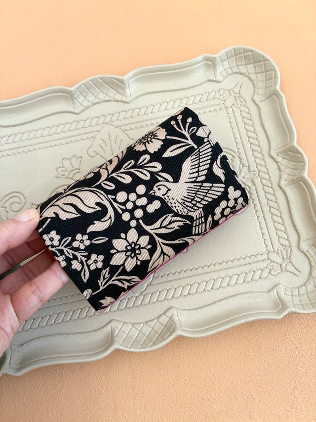 シンプル仕様のミニ財布・花鳥風月