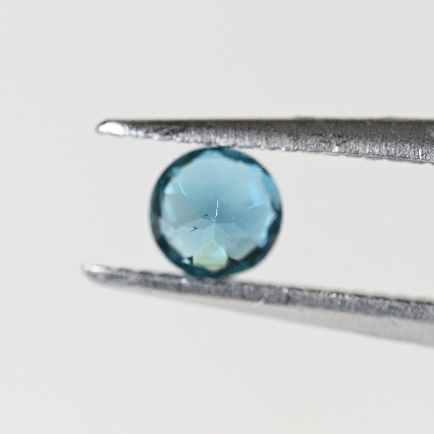 店舗3周年記念特別価格】インディゴライトトルマリン 0.132ct