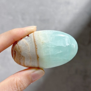 カリビアンブルーカルサイト パームストーン11◇Caribbian Blue Calcite◇天然石・鉱物・パワーストーン