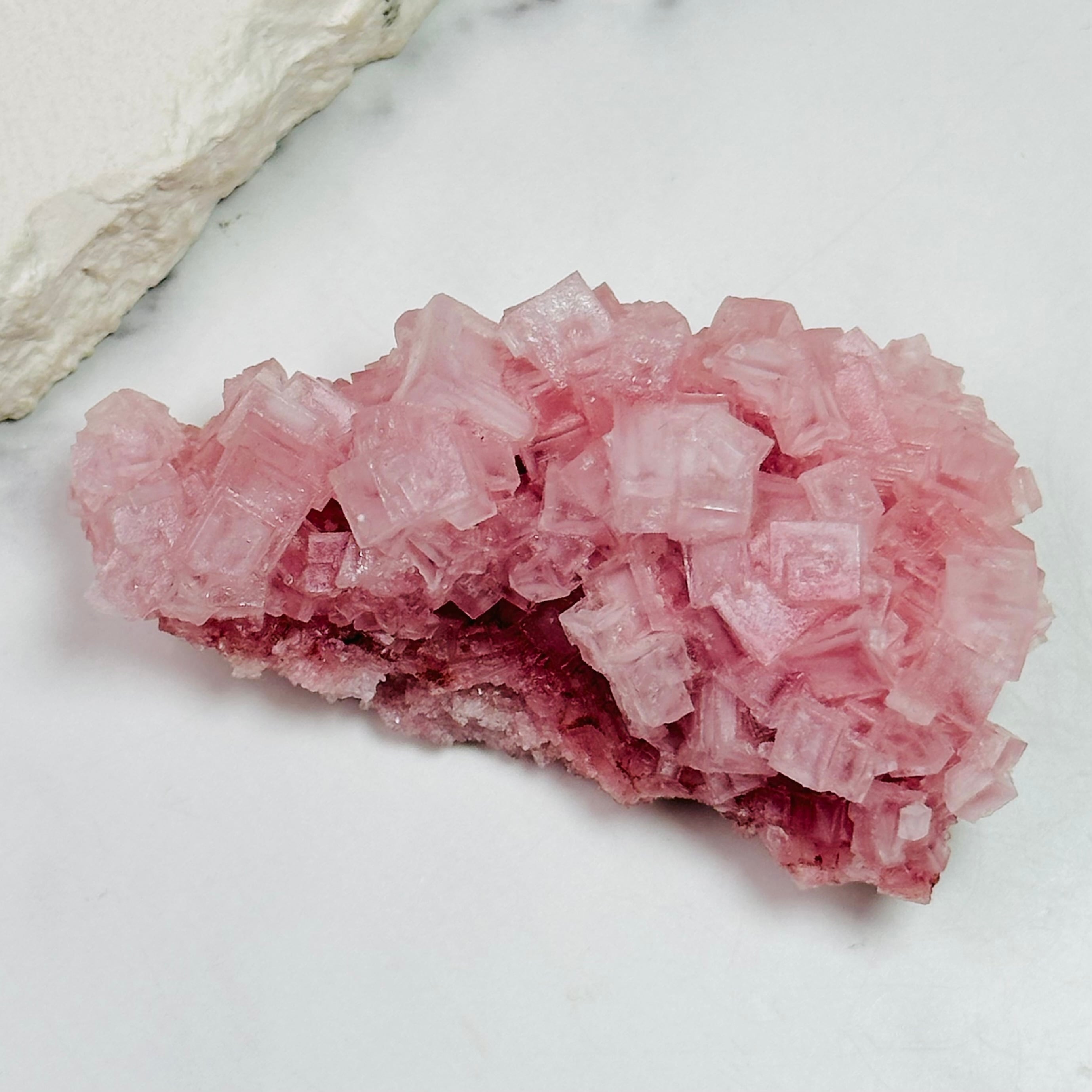 希少な天然鉱物｜ピンクハーライト原石（岩塩） | Mt.Sophia 天然石屋