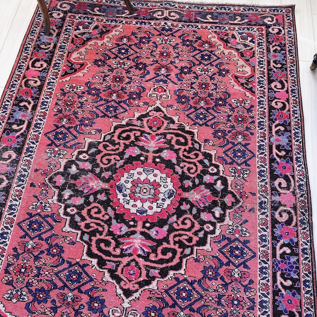 トルコ ヴィンテージラグ TR046 | 東アナトリア | 153cm × 207cm