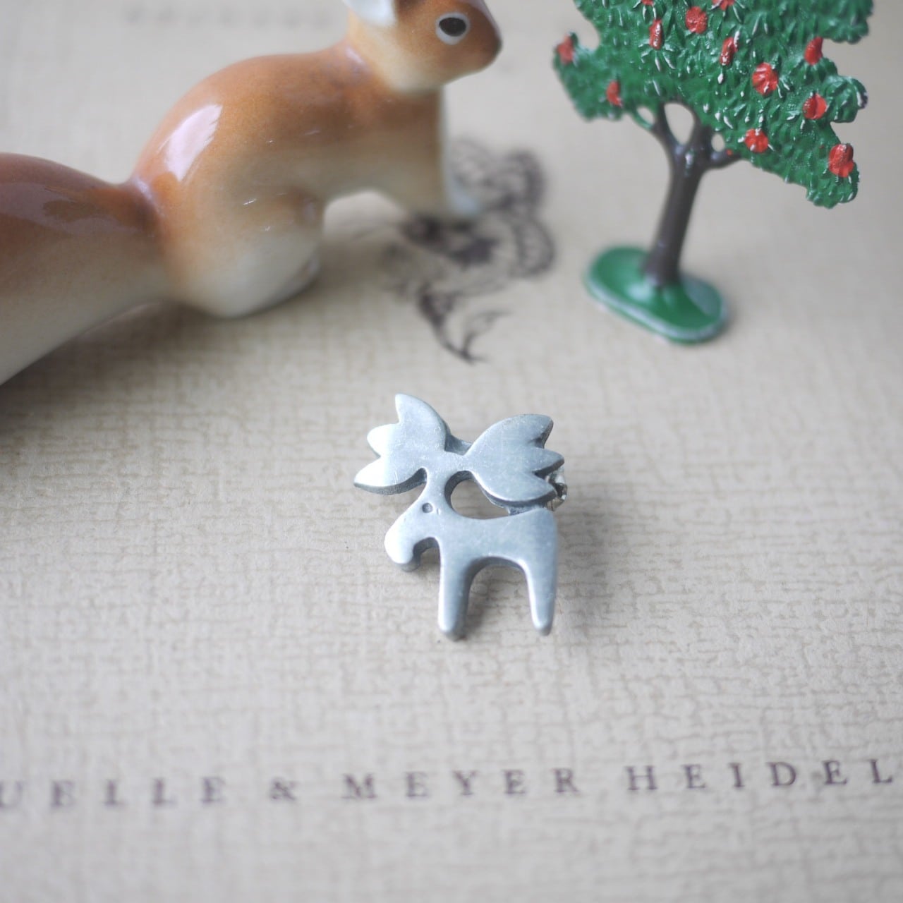 R.tennesmed トナカイブローチ ピューター スウェーデン