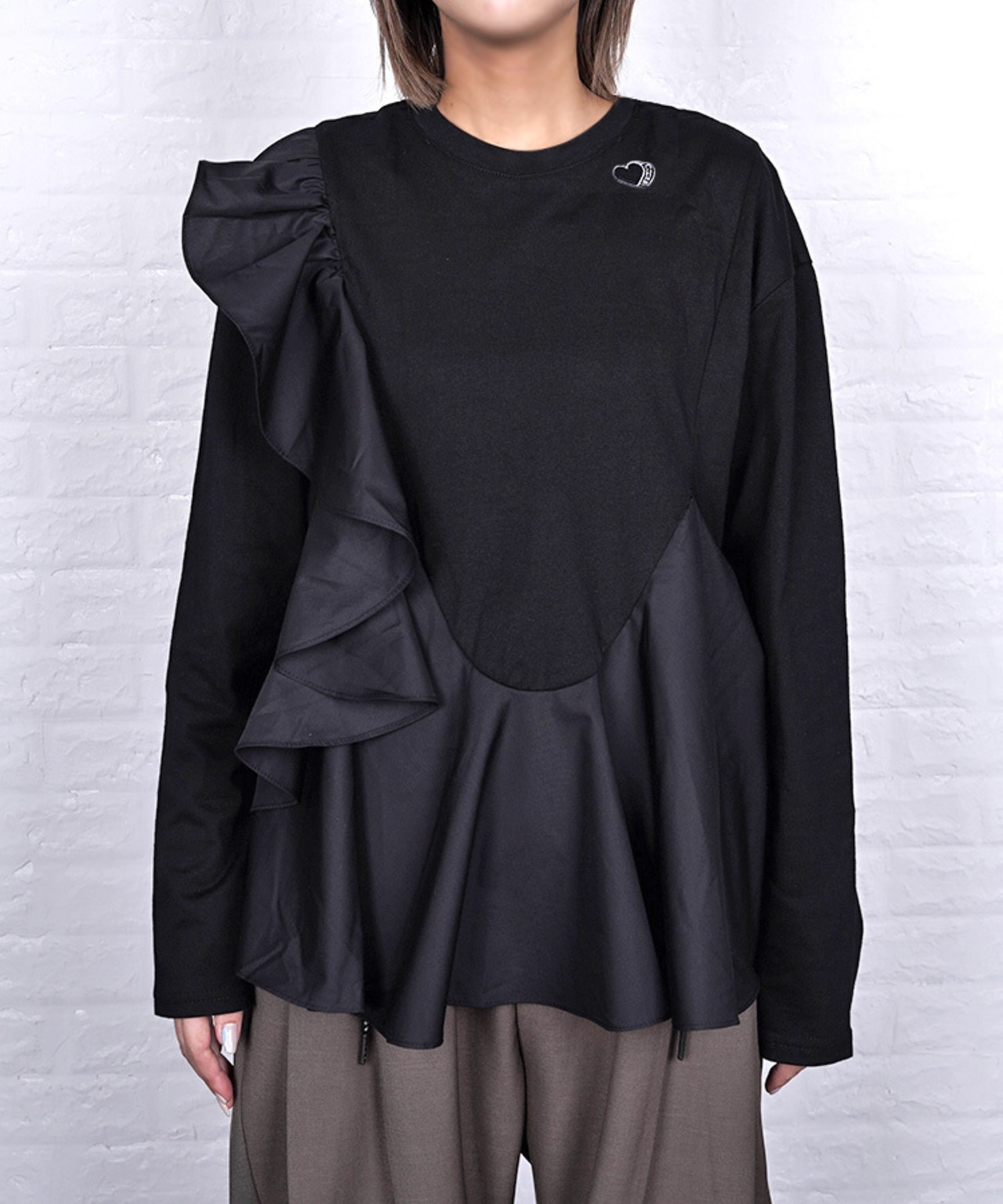【直営限定ITEM】フリルドッキングフレア L/S Tシャツ (BLACK)　CQ-47124H