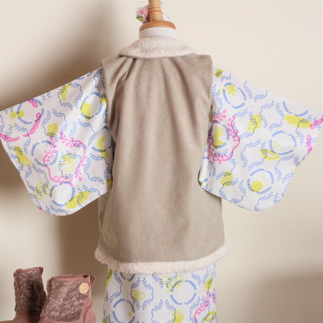 【カジュアル 着物】ふわもこ 被布コート　Mysterious 80〜110サイズ // 送料無料 //