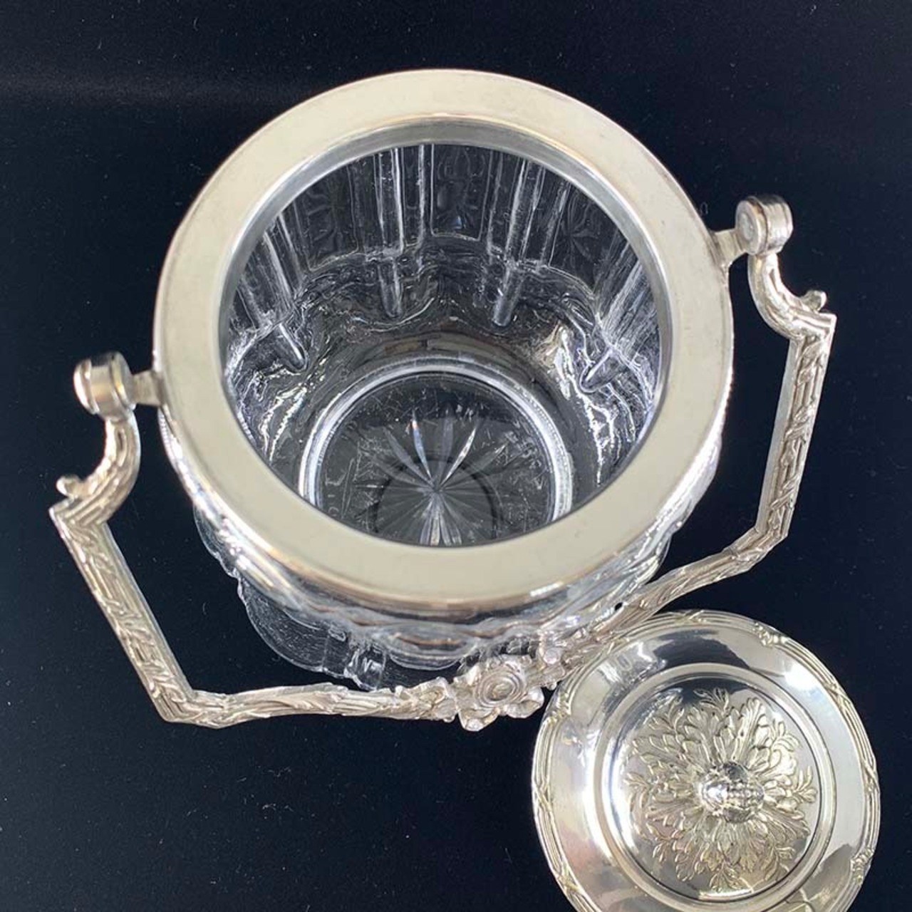 ビスケットジャー　クッキーポット　ガラスボット　蓋付き　エレガントな持ち手 12twcu24