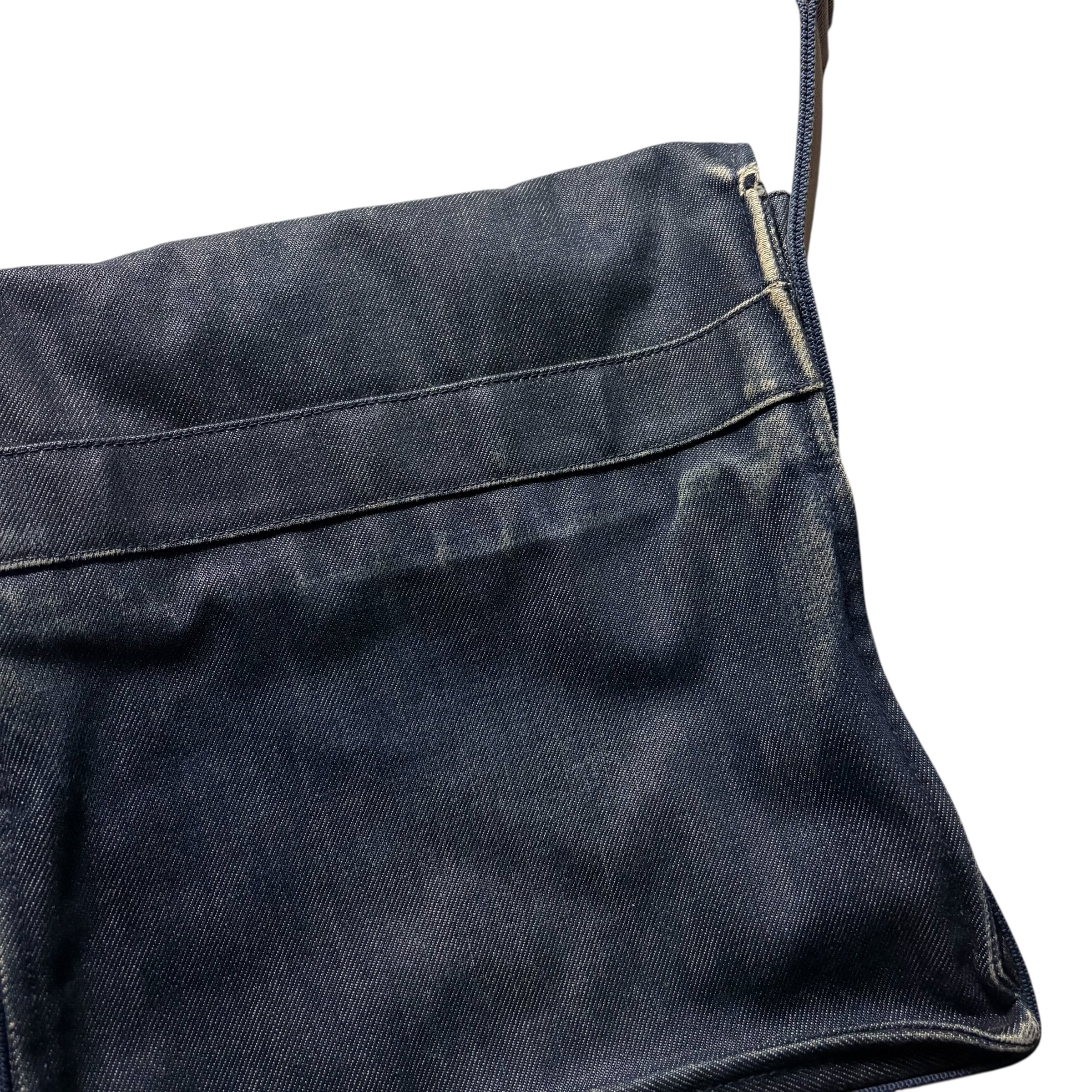 HUNTING WORLD denim flap shoulder bag | NOIR ONLINE