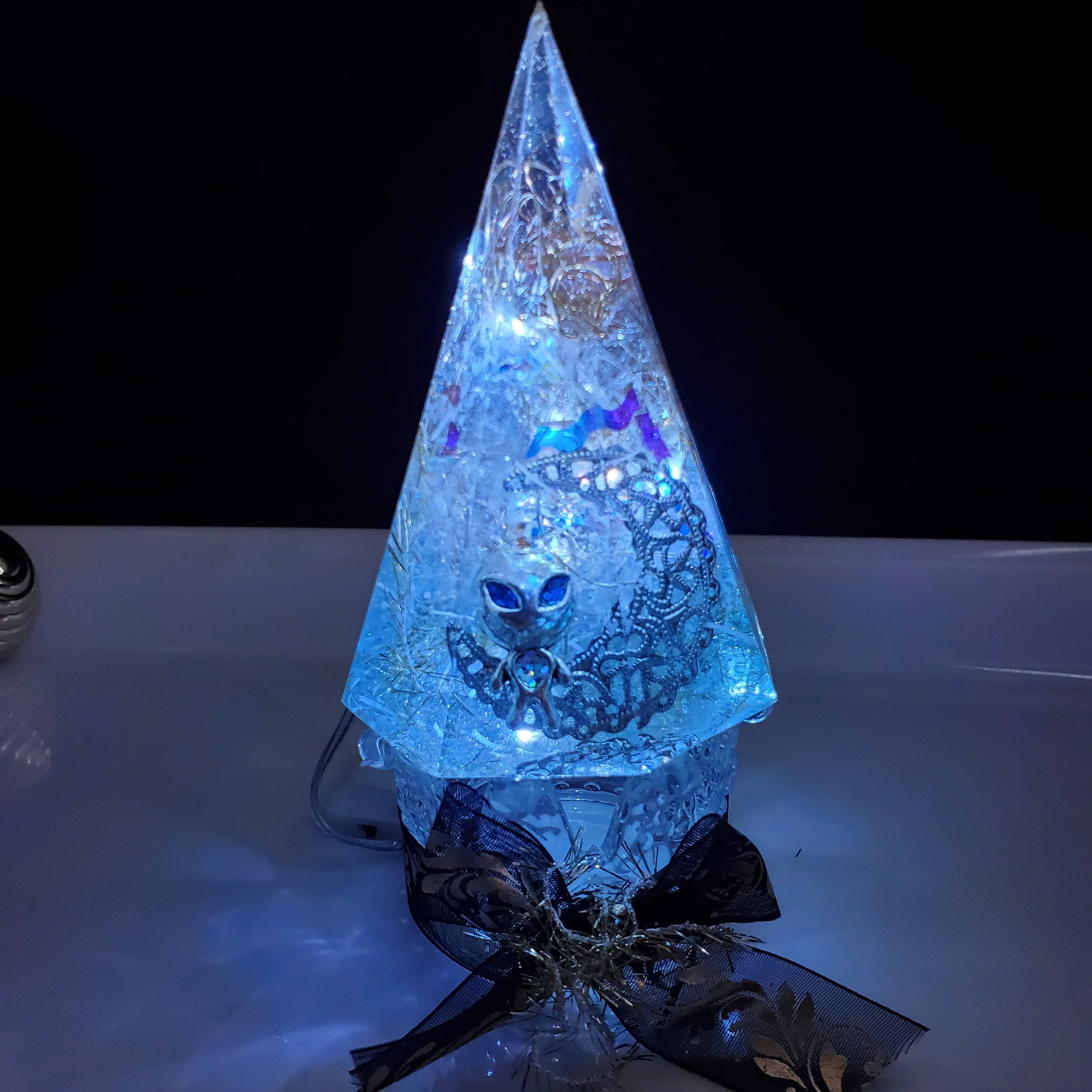 宇宙の光オルゴライト(八角錐/SILVER) | オルゴナイト&神聖幾何 宇宙の光オルゴライト(八角錐/SILVER) | オルゴナイト&神聖幾何