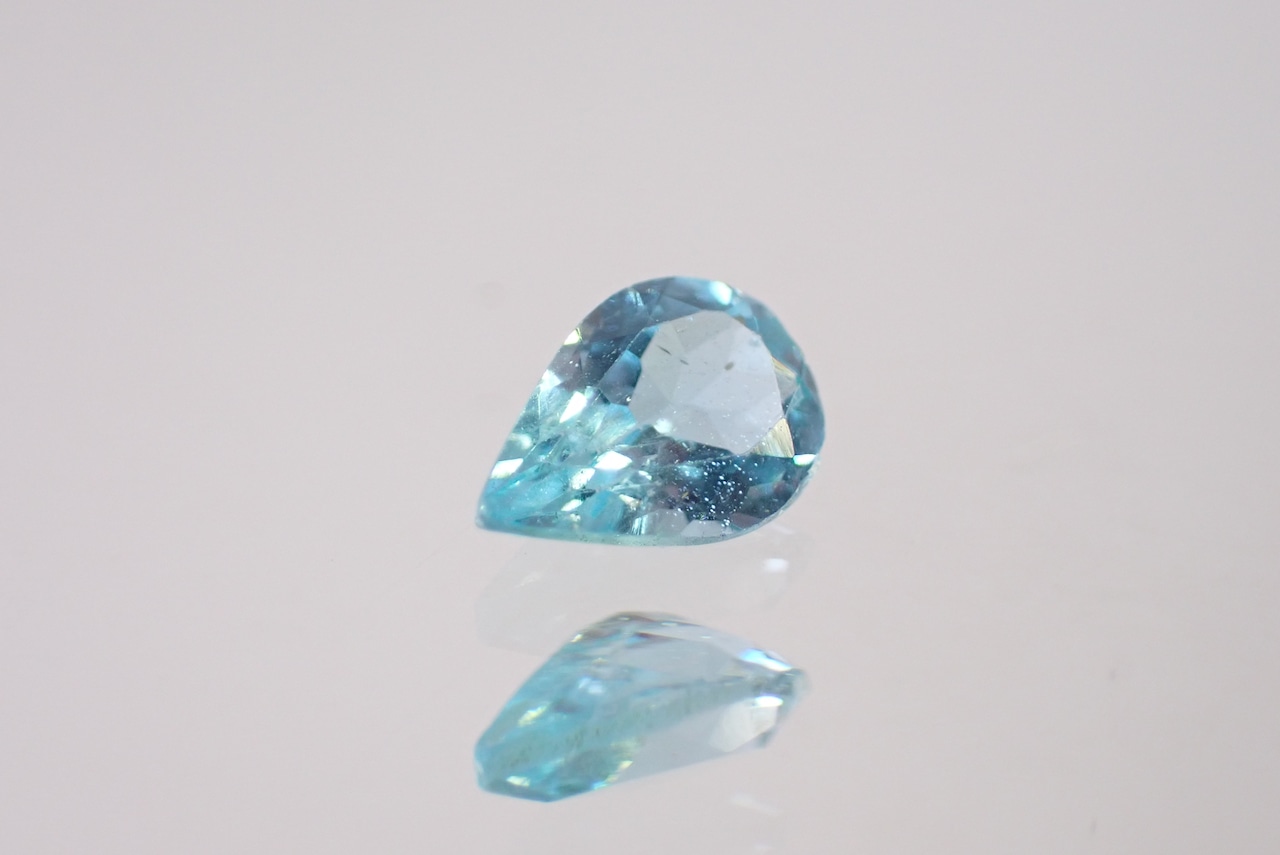 【原石セット】アパタイト　0.38ct/3.41ct　[D6-147]