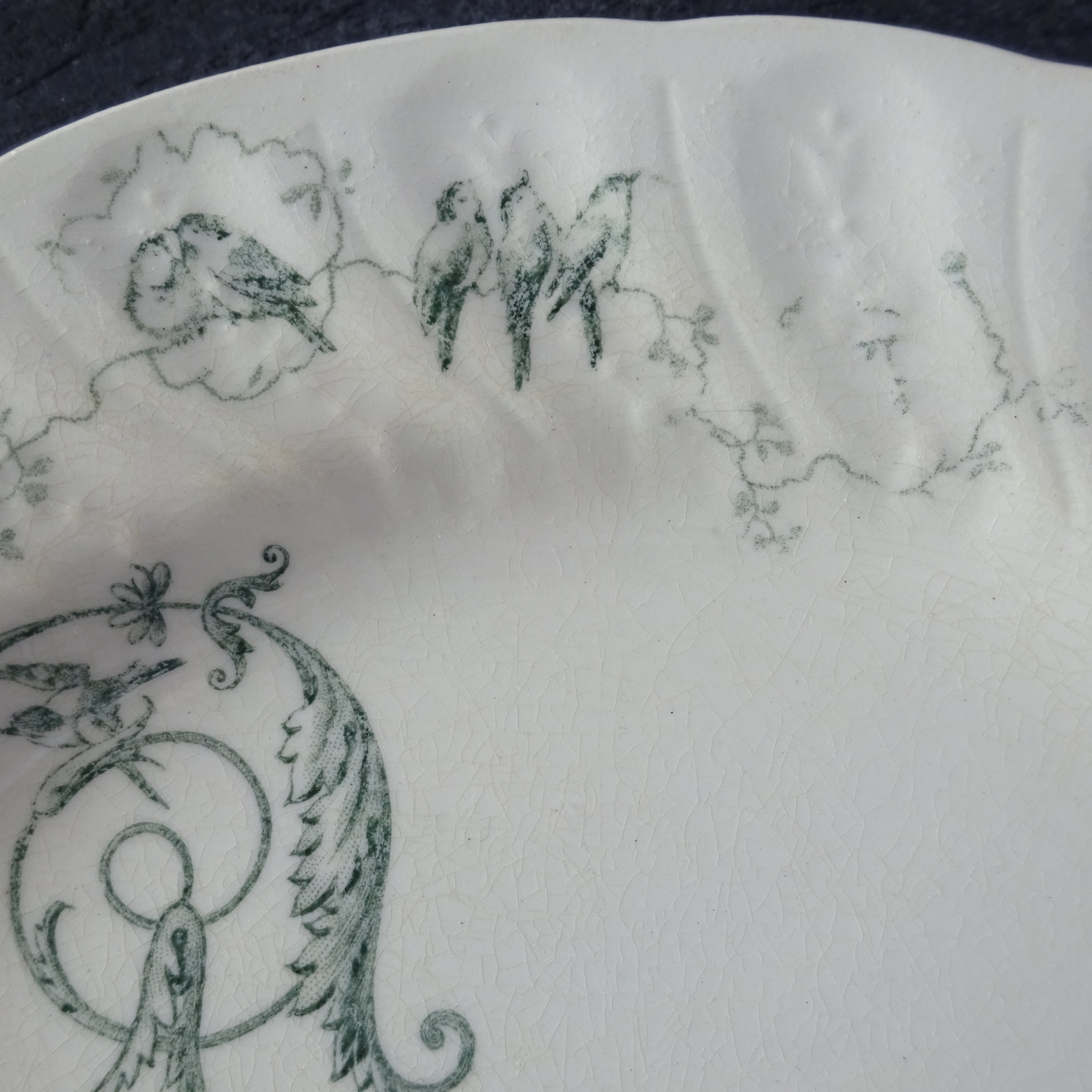 【 Épuisé 】TERRE de FER PORCELAINE OPAQUE DE GIEN modèle 《RINCEAUX》 assiette plate (B)
