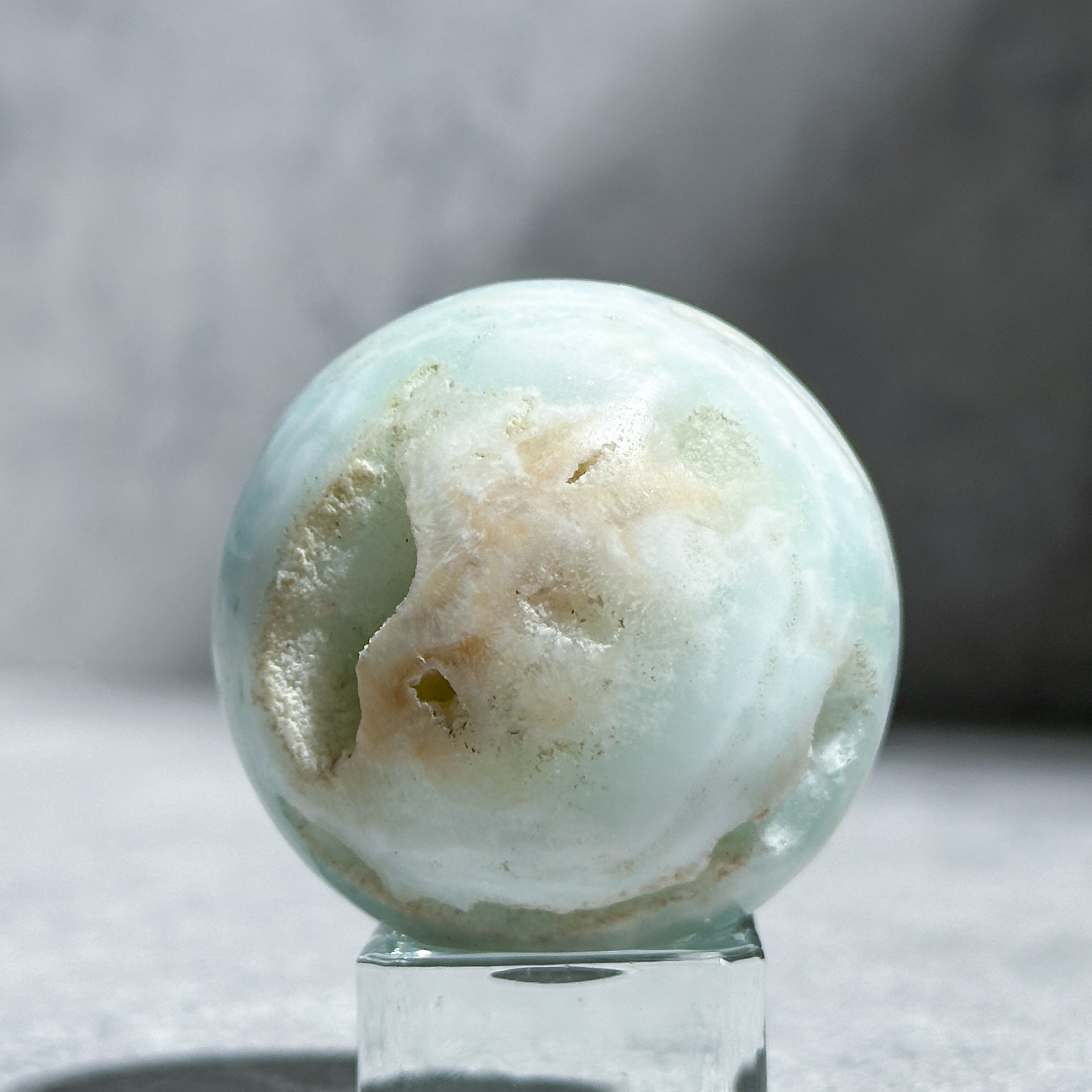 カリビアンブルーカルサイト スフィア（丸玉）02◇Caribbian Blue