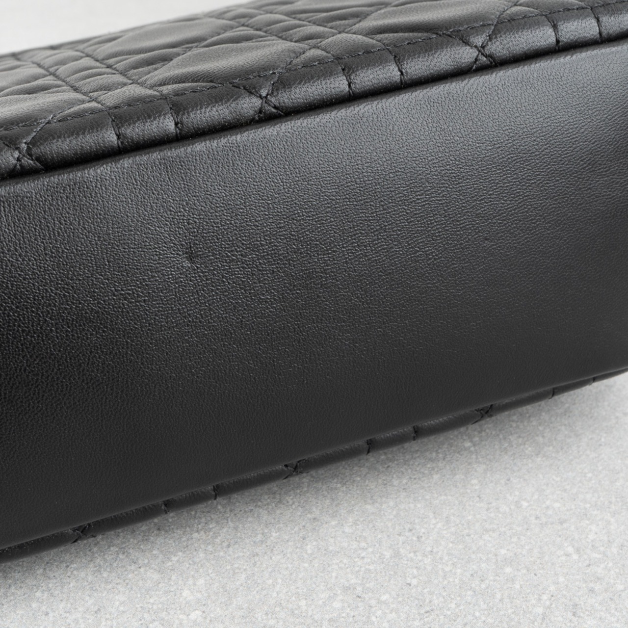 クリスチャンディオール カロ ポーチ カナージュ ラムスキン ブラック レザー