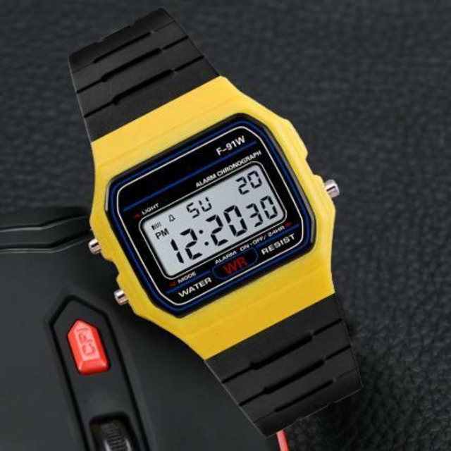 メンズ　腕時計　イエロー　黄色　シリコーンストラップ　デジタル　ミリタリー　アーミー　スポーツ　LED　防水　リストウォッチ　高級　Lynn-94-yellow