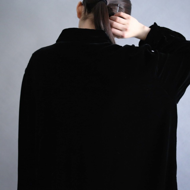 "薔薇×刺繍" asymmetry pattern loose black velours shirt