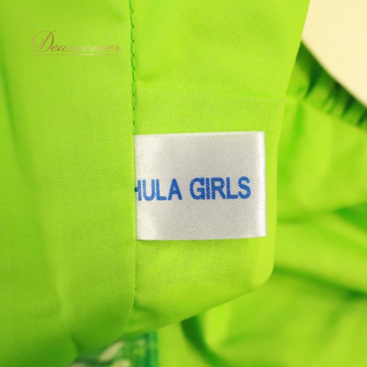 フラダンス 衣装 HULA GIRLS フラガールズ ワンピース ドレス グリーン系 プルメリア柄 花柄 植物柄 ハワイアンプリント ハワイアン アロハ フラ ダンス レッスン 練習 ハワイアンダンス 緑 黄緑 白 ホワイト系 フリル フレアスカート アメリカンスリーブ 華やか 鮮やか かわいい おしゃれ