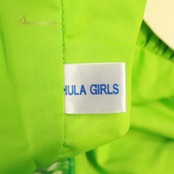 フラダンス 衣装 HULA GIRLS フラガールズ ワンピース ドレス グリーン系 プルメリア柄 花柄 植物柄 ハワイアンプリント ハワイアン アロハ フラ ダンス レッスン 練習 ハワイアンダンス 緑 黄緑 白 ホワイト系 フリル フレアスカート アメリカンスリーブ 華やか 鮮やか かわいい おしゃれ