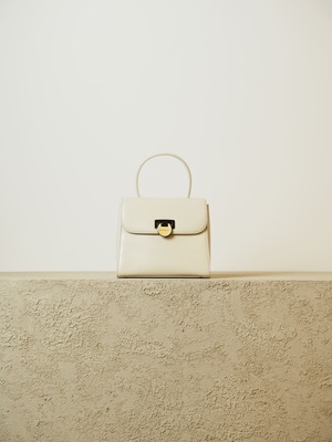 GIVENCHY ジバンシー ボローディア2wayバッグ