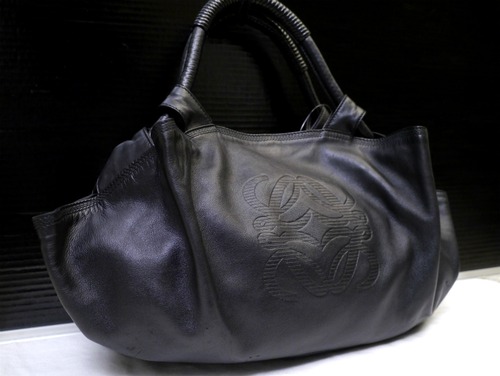 美品22万◆LOEWE ロエベ NAPPA AIRE ナッパアイレ レザー トート ハンド バッグ 黒◆ 大人気のナッパアイレから使い回しに便利なブラック♪