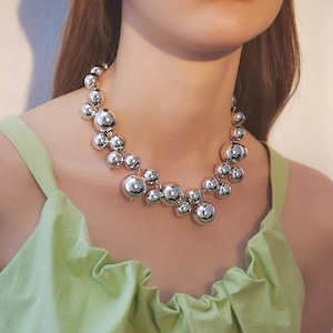 Irregular Ball Choker Necklace