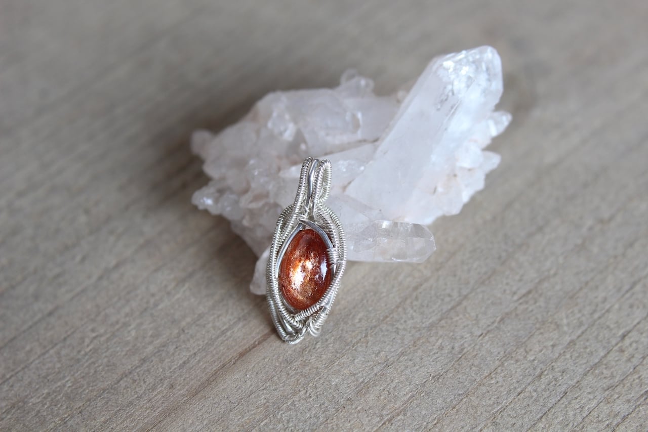 Sunstone silver925 wirewrapping pendant