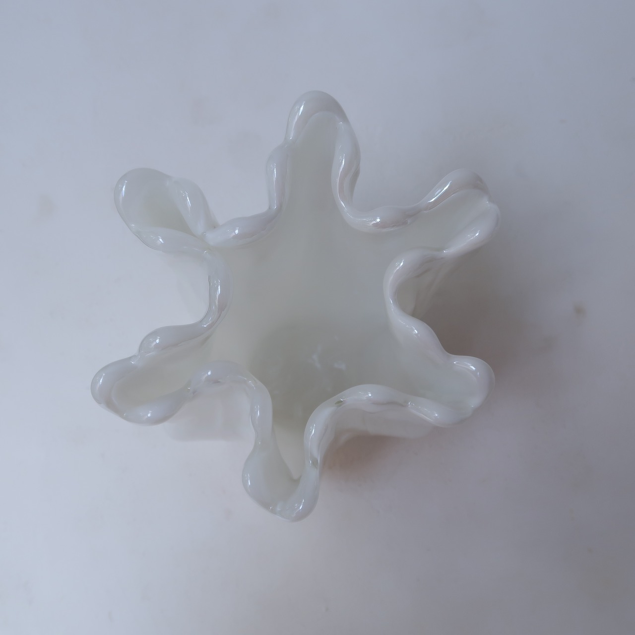 白いオーロラの花瓶4