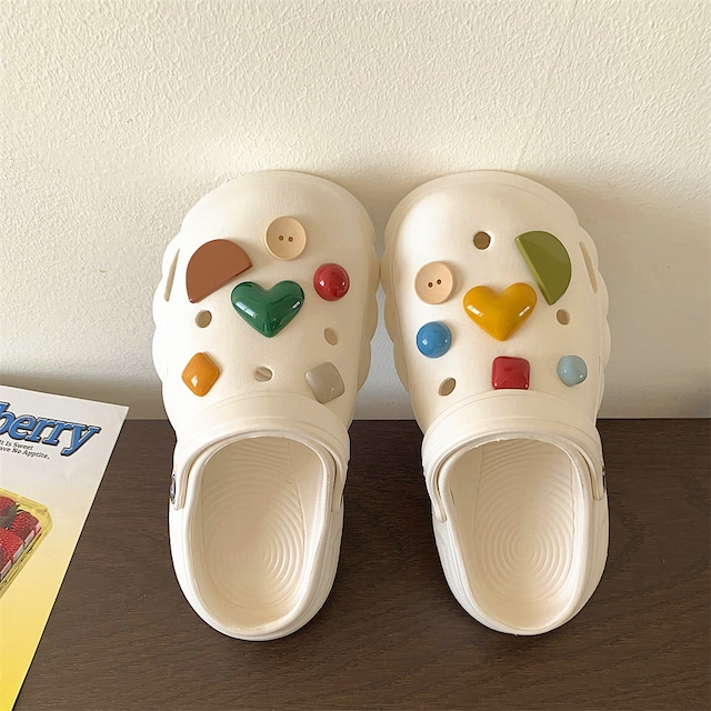 【SLIPPER】ヴィンテージ感アクセサリー付きサンダル