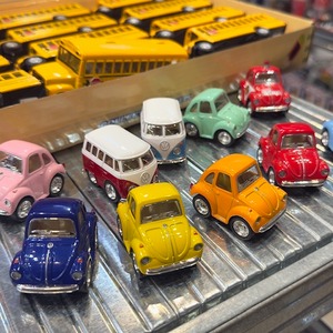 【ミニプルバックカー】ファニーワーゲン「ビートル」★
