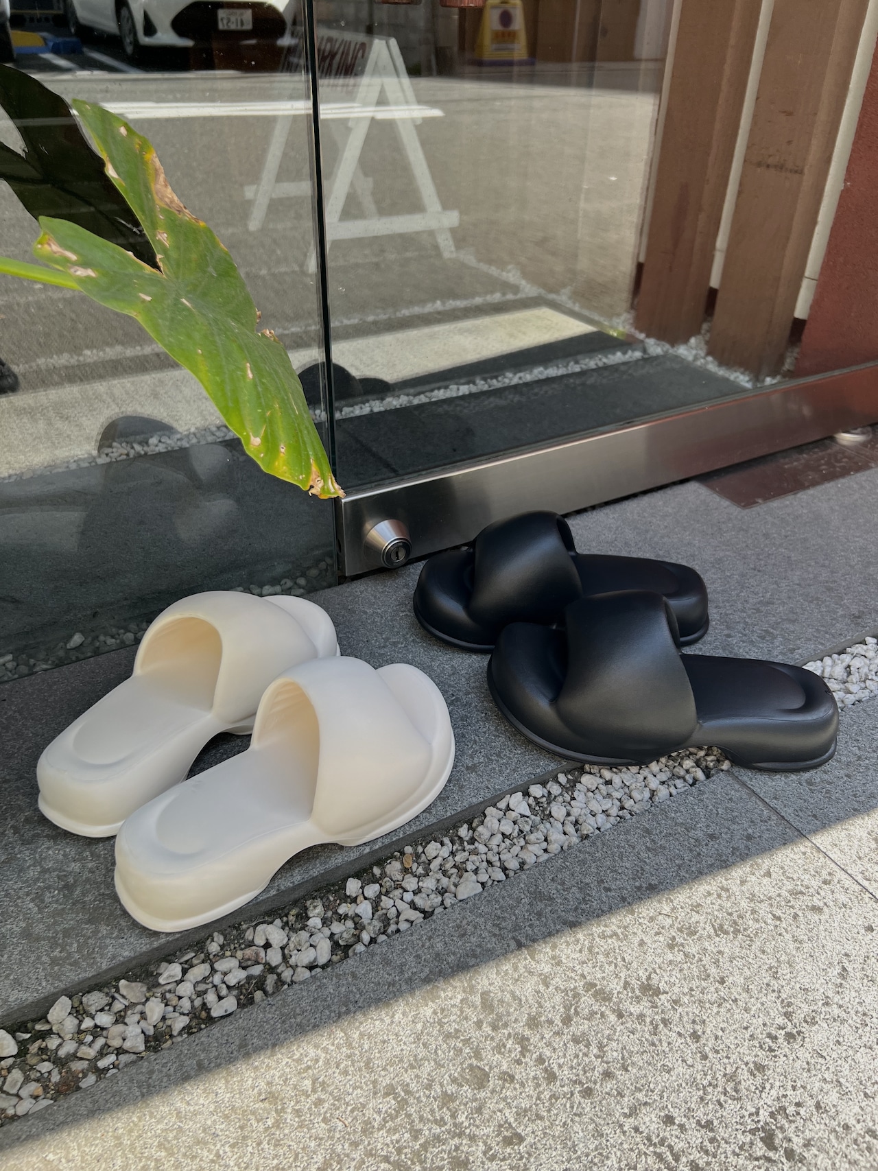 volume sole recovery sandal