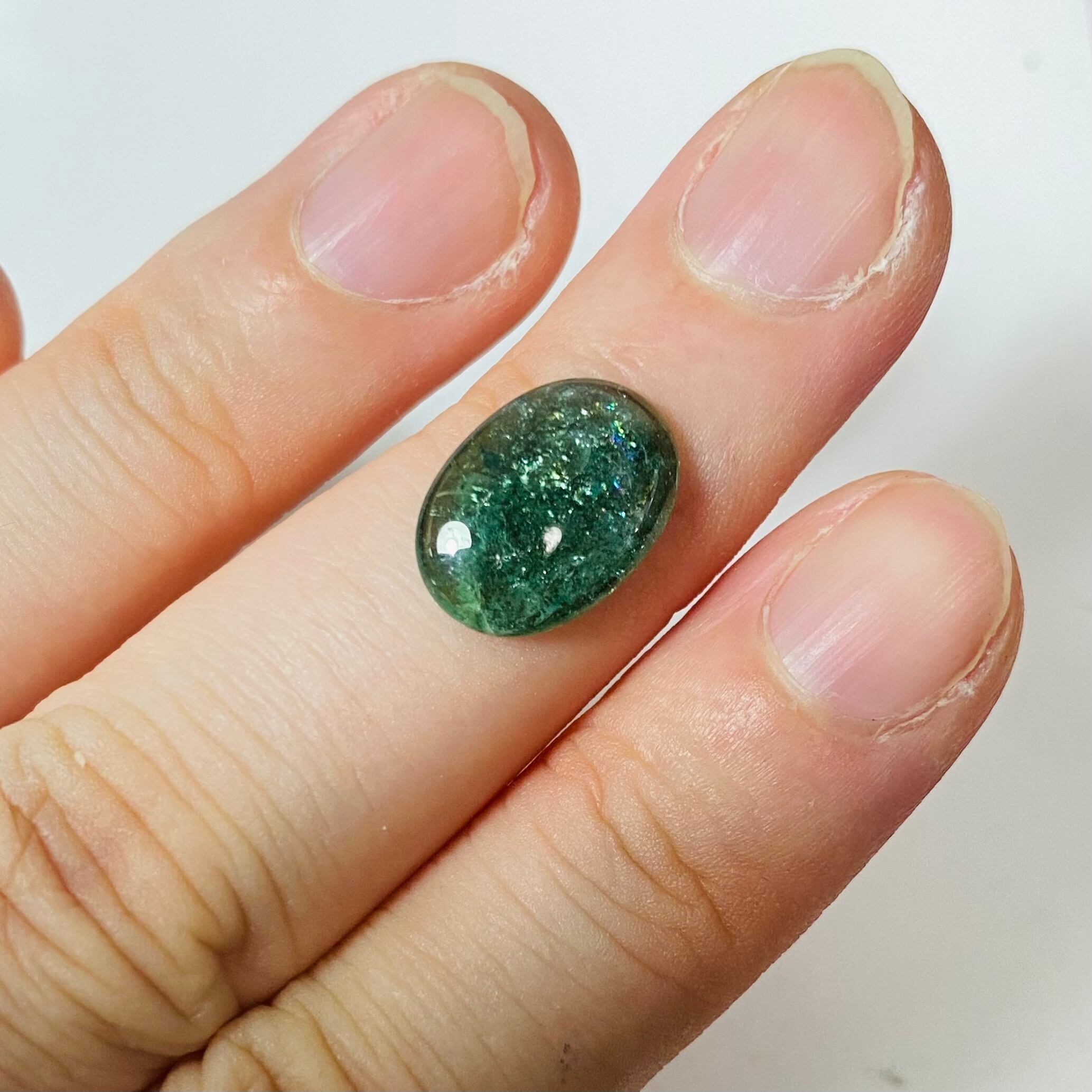 森と精霊　イリデッセンス入りトルマリン