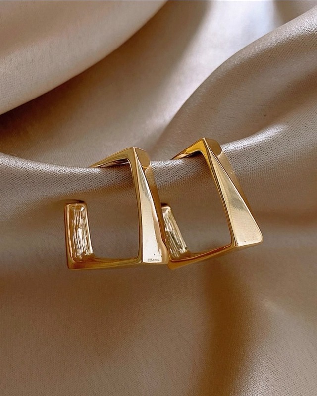 スクエア オープンピアス