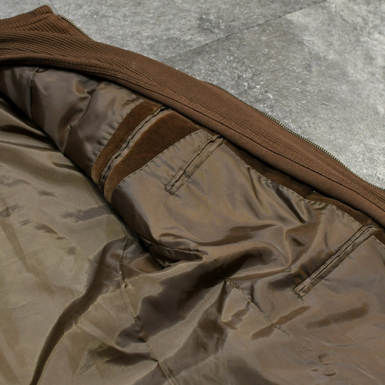 special layered design hoodie × velour tailored jacket