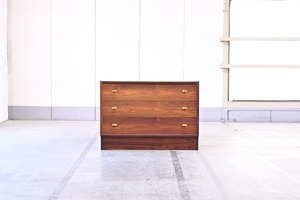 北欧デンマーク製 ビンテージ ローズウッド 3段チェスト 引き出し 収納 箪笥 タンス 収納 北欧スタイル ミッドセンチュリー ヴィンテージ【中古家具/中古インテリア/USED家具ユーズド家具/リサイクル】