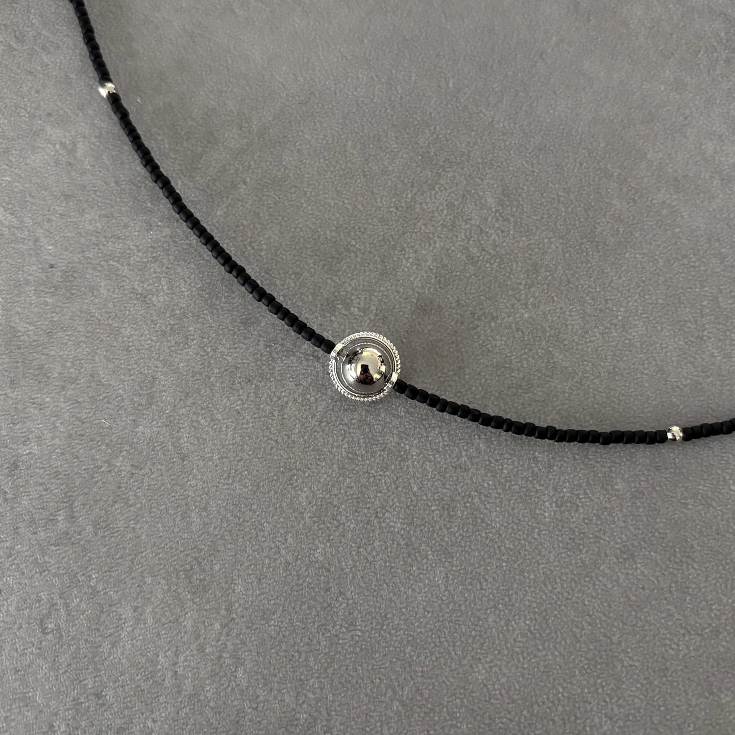 planet necklace (black)