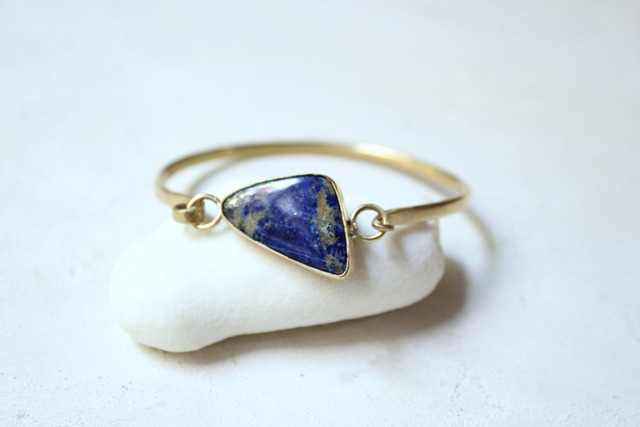 ラピスラズリの真鍮バングル