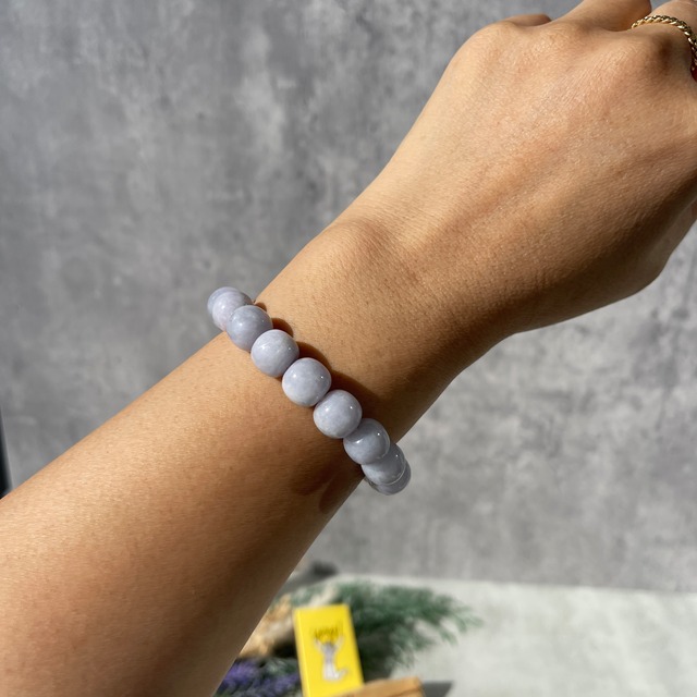 ミャンマー産 ラベンダー翡翠 ブレスレット｜やわらかな紫灰色の翡翠