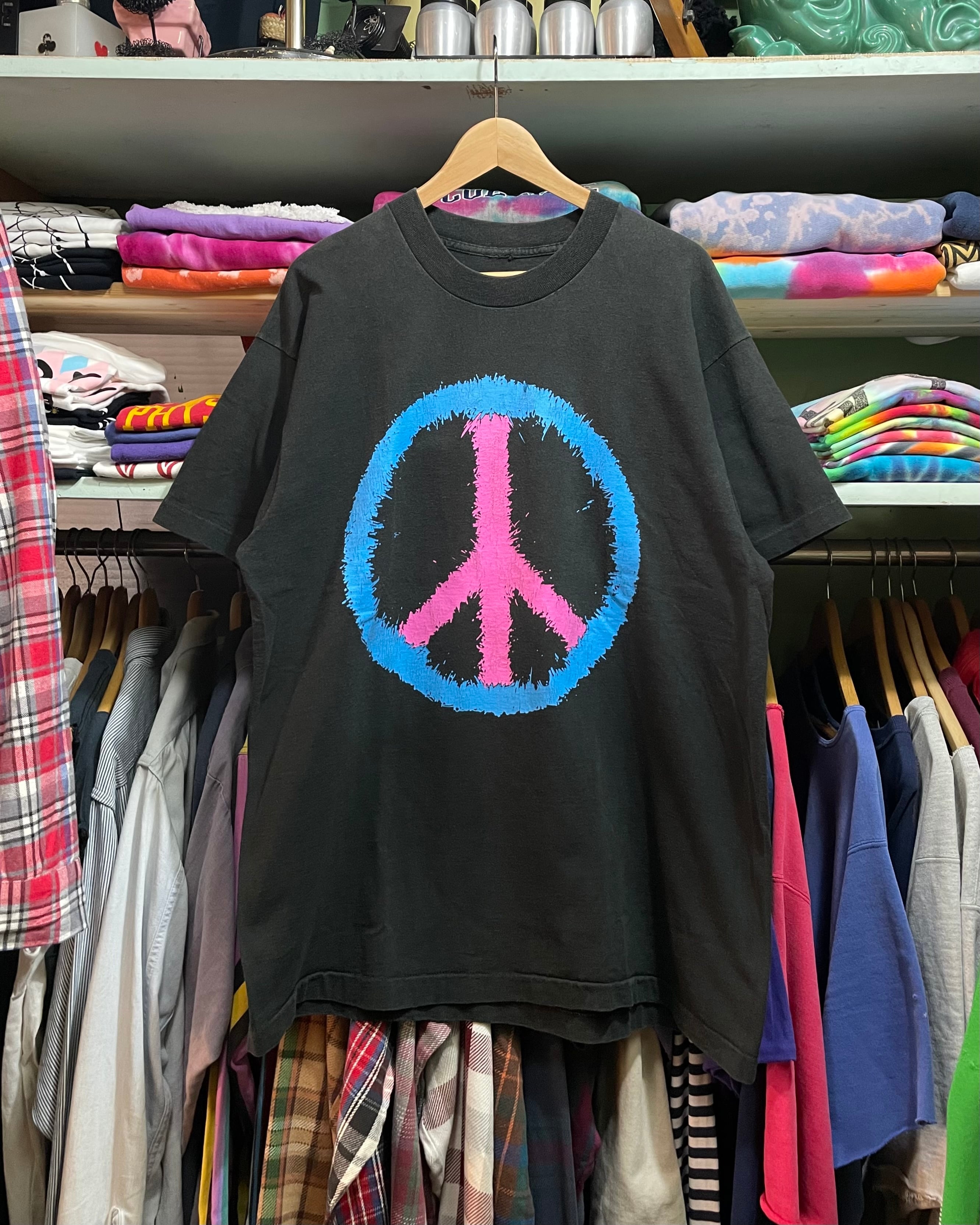 90's PEACE SYMBOLS T-shirt (beady clothing)