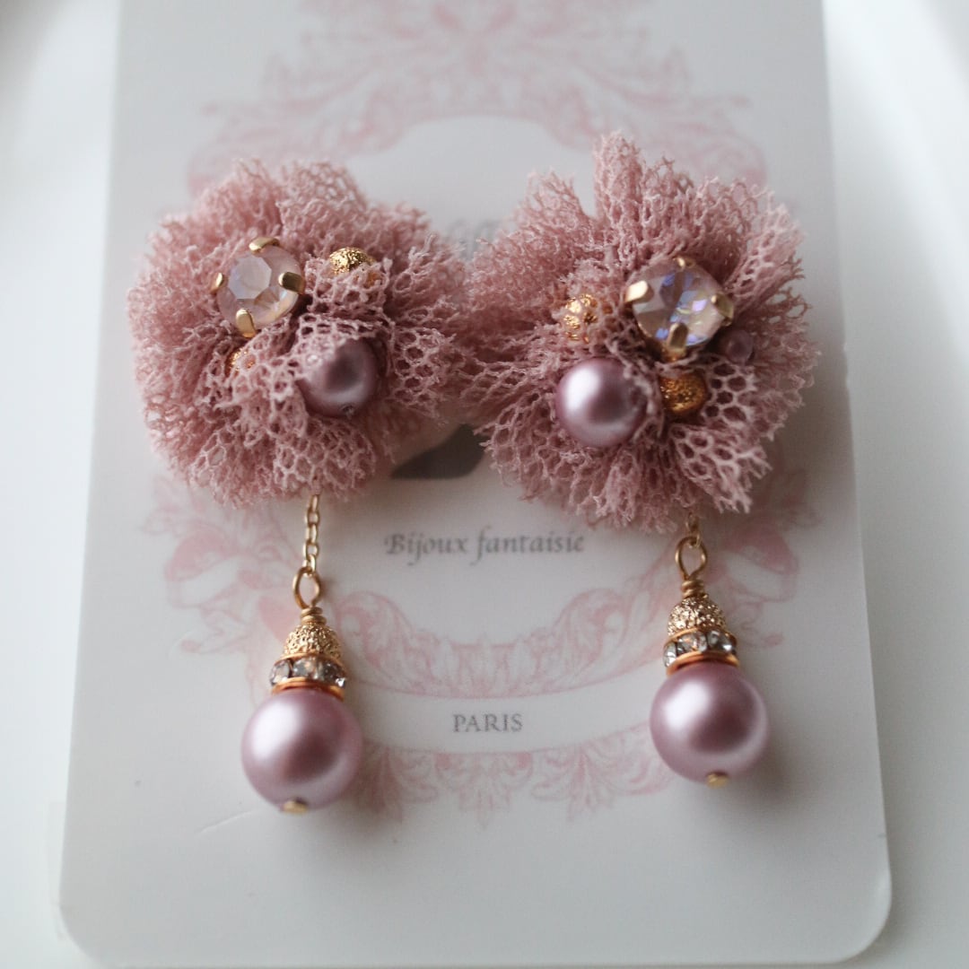 チュールピアス｜Douce lumière（柔らかな光） 〈ダスティピンク〉