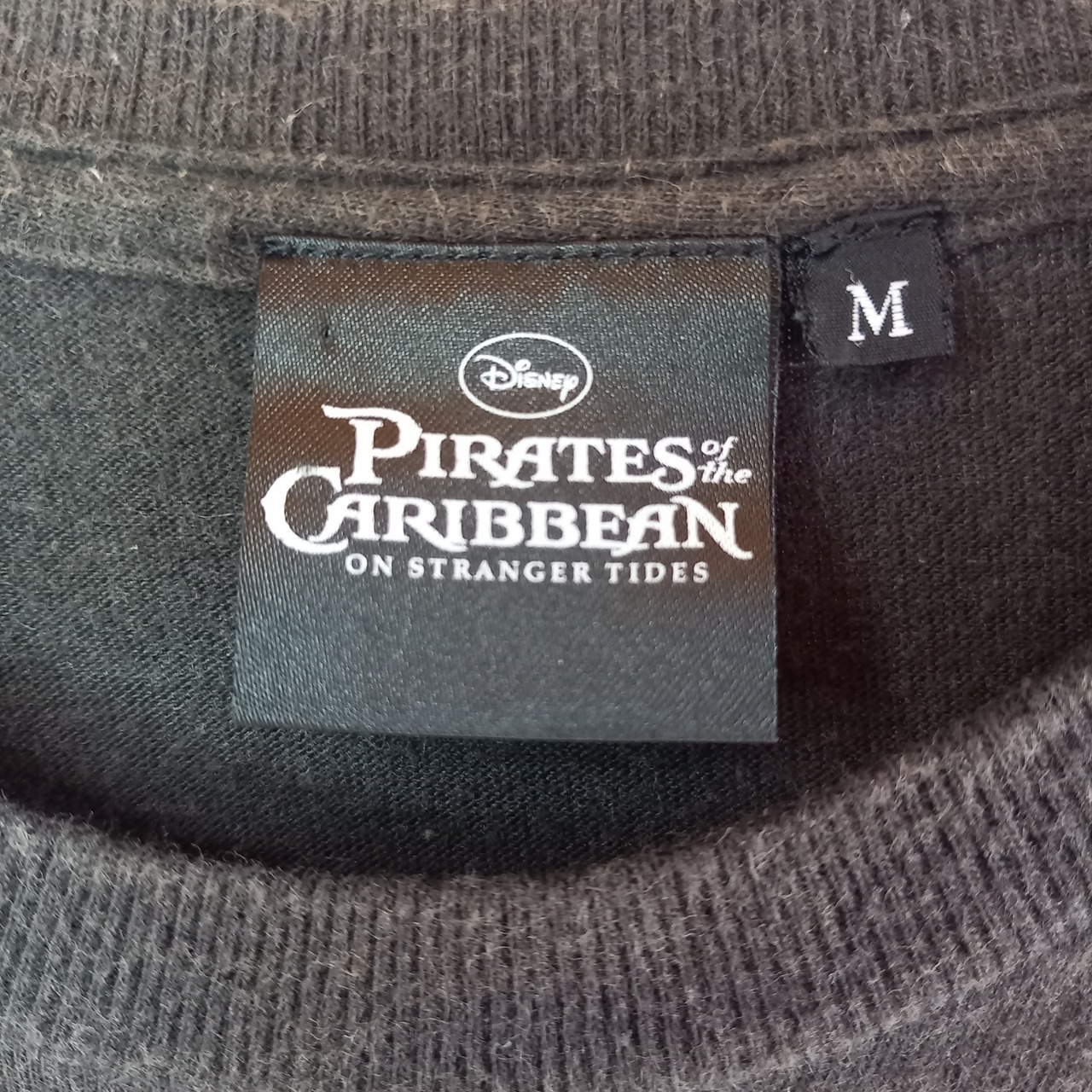 Disney パイレーツ オブ カリビアン　クルーネック　Tシャツ　半袖　M