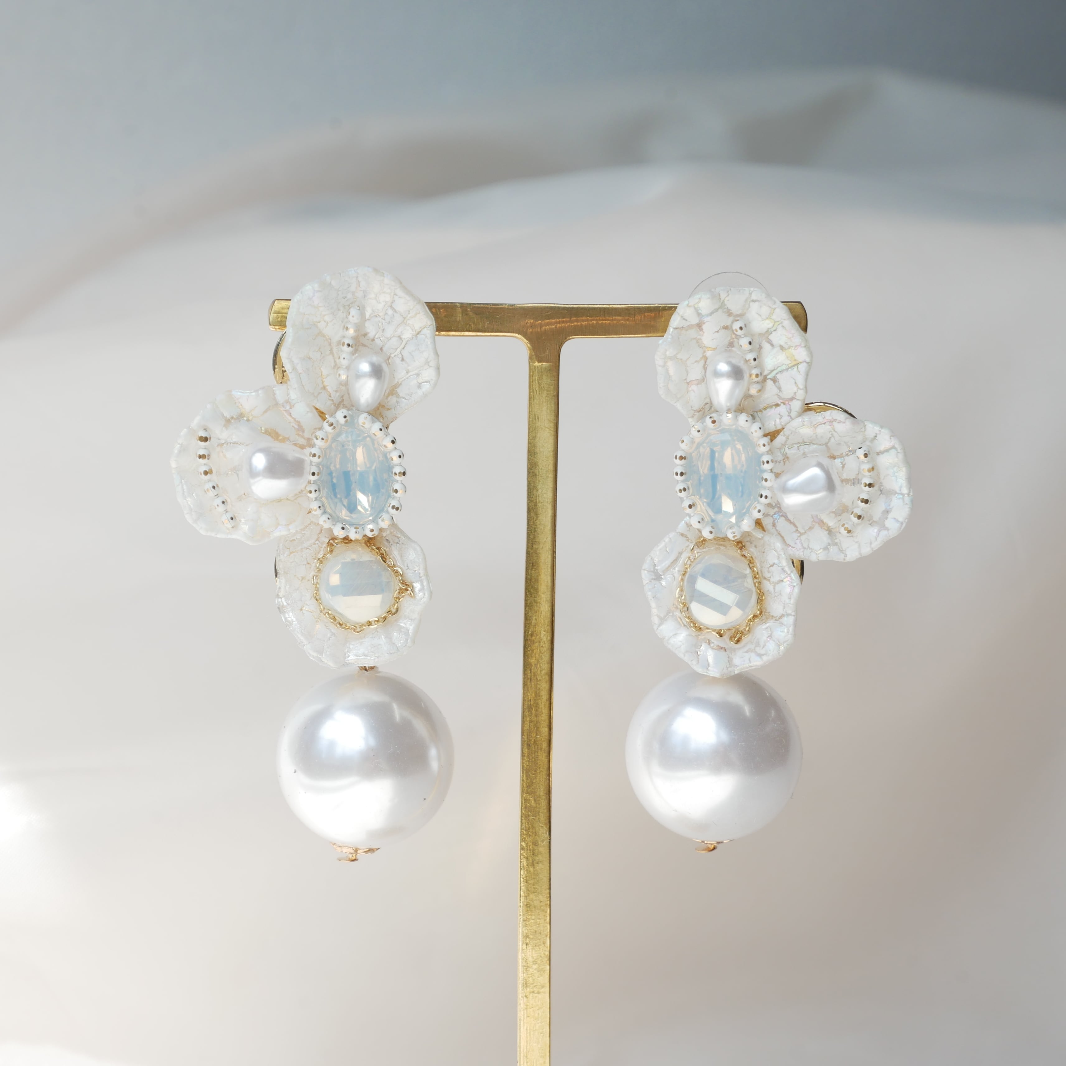 Q14 シルバー クリスタル ピアス ウェディング 結婚式・成人式・卒業式