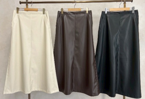 DOSDIOSAS フェイクレザースカート　D8626