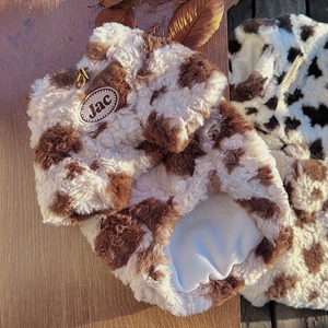 【PET】全2色暖かい牛柄裏ボアトップス