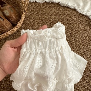 秋刺しゅうフリル重ねられるスカート