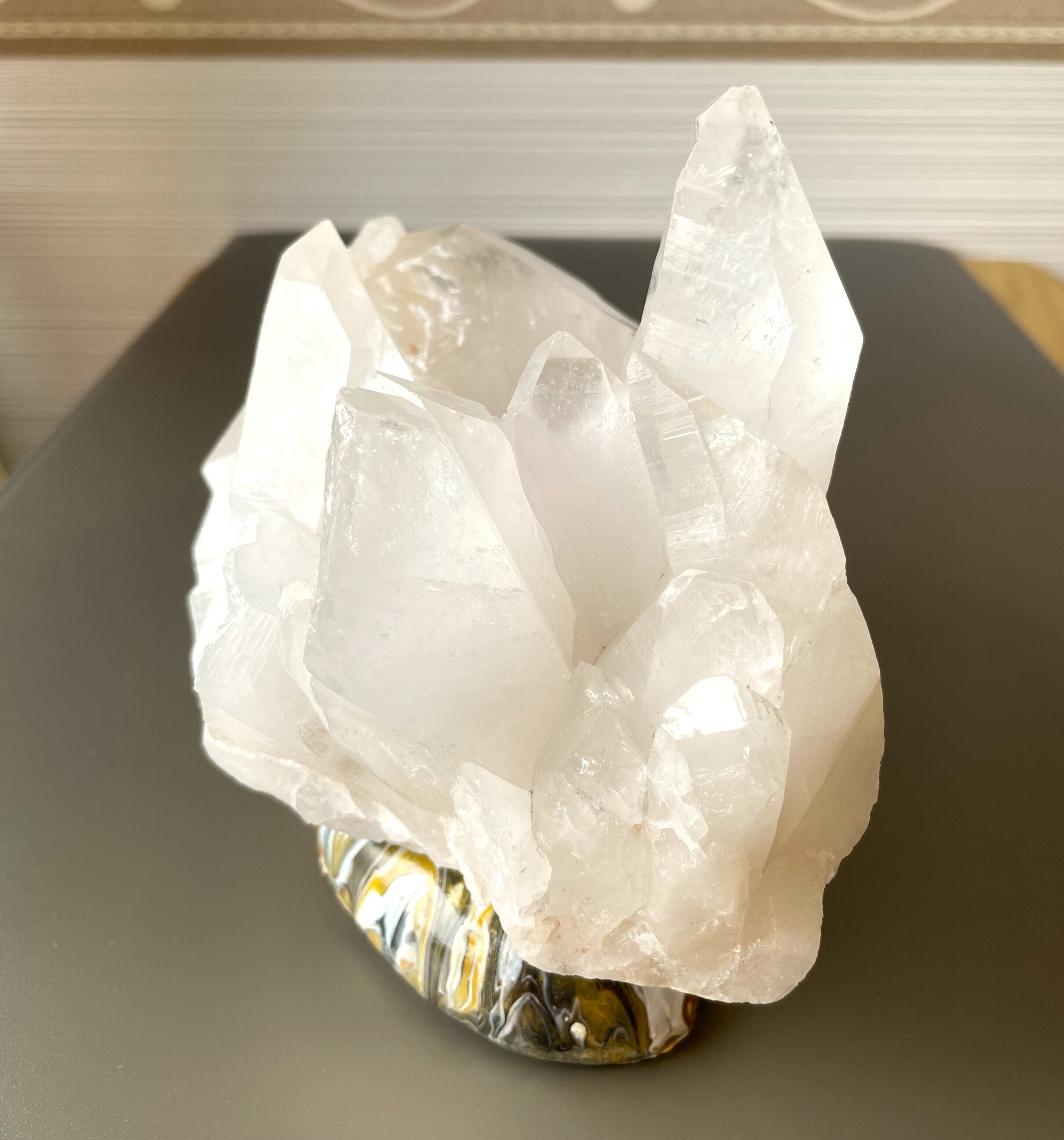 【高品質】透明度　水晶クラスター　台座付 残り1点品‼️高品質✨パイライトとクリスタルのクラスター透明台座付き