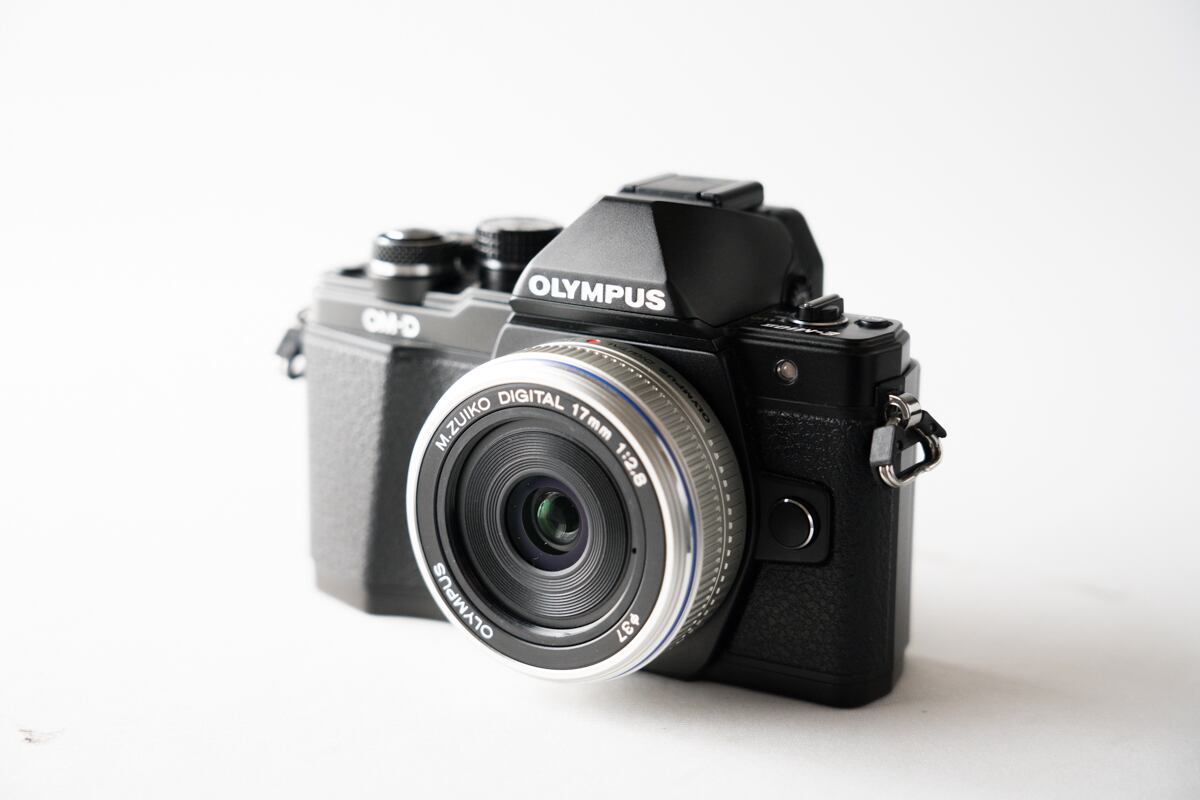 OLYMPUS OM-D E-M10MarkII 17-2.8レンズセット オリンパス | studio 令