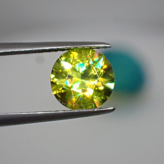 忘れられないファイア☆大粒の迫力！グリーン系スフェーン 1.752ct