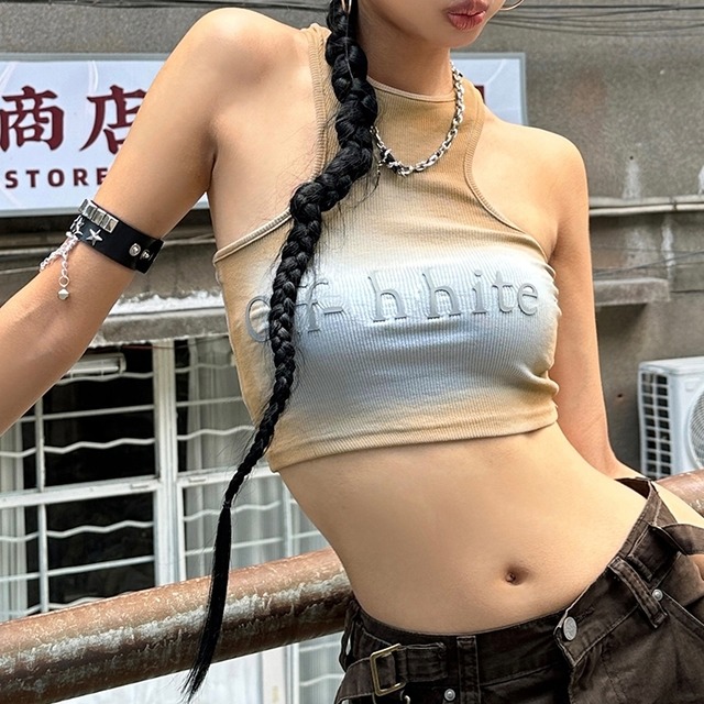 トップス タンクトップ キャミソール アメスリ 袖なし ノースリーブ レタリング グラデーション スリム タイト 伸縮性 かわいい シンプル カジュアル 大人 おしゃれ お洒落 大人女子 こなれ感 ラフ スポーティー 無地 春 夏 秋 冬 オールシーズン シーズンレス 10代 20代 30代 40代 レディース 女性用 オフィス OL 通勤 学生 通学 デート お出かけ 休日 運動 アウトドア リゾート 旅行 海 着回し 普段使い S M L キャメル