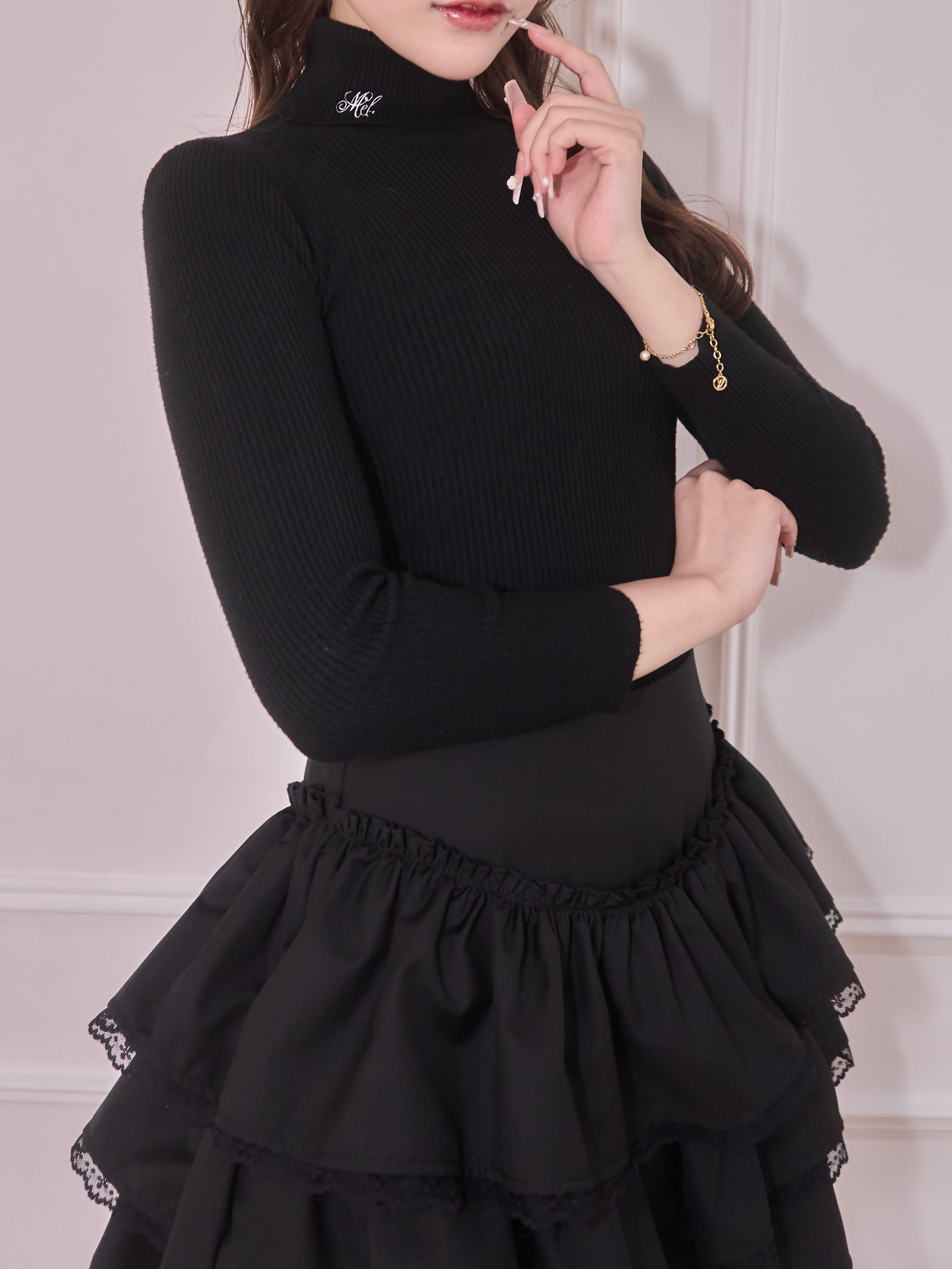 Mel. turtle neck knit