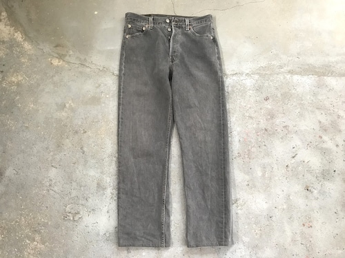 2000s Levis 501 grey denim pants MADE IN USA