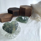 プレナイト*ハート*250806-02*天然石*置き物*インテリアストーン