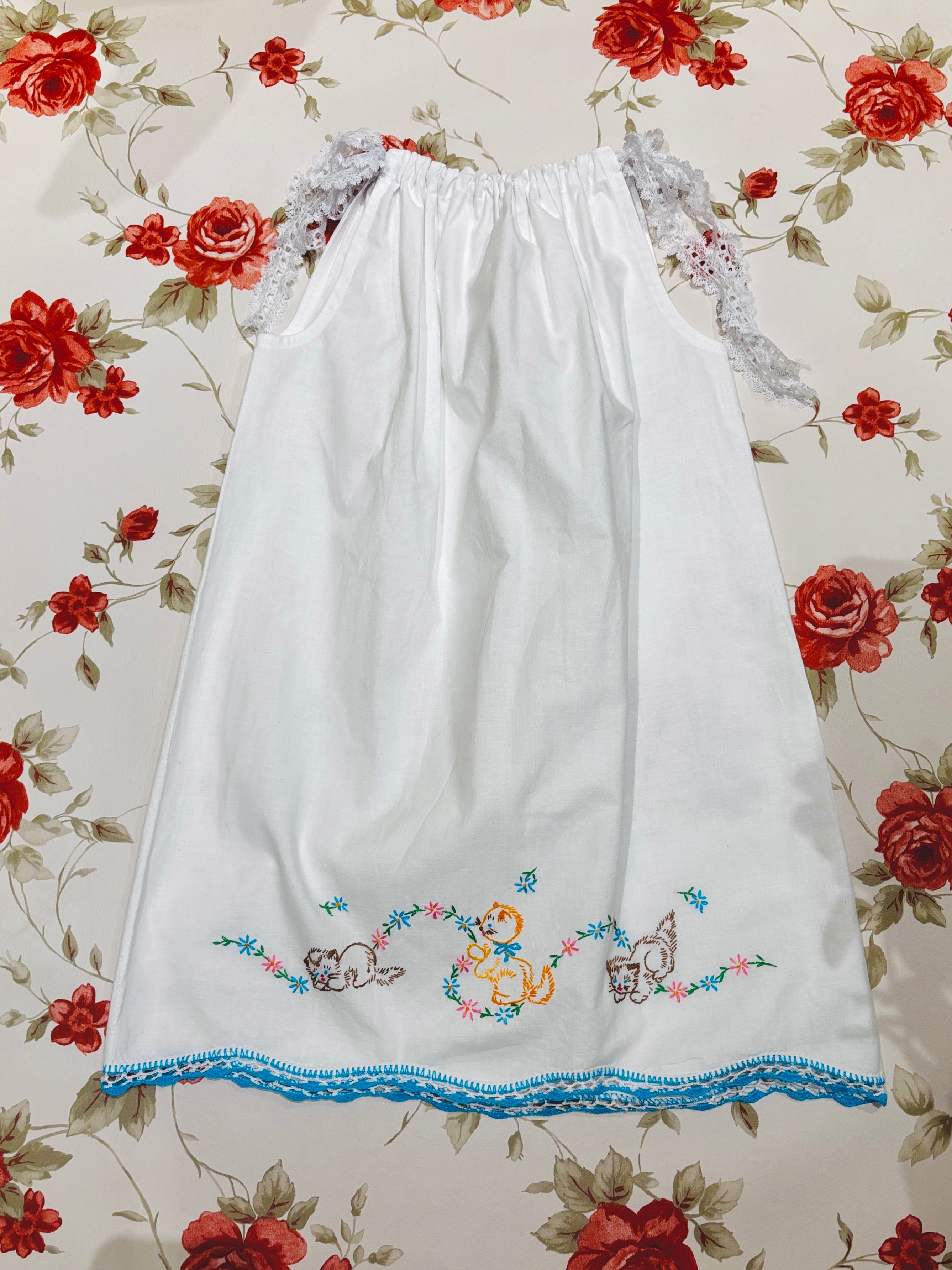 【KIDS vintage】vintage sheets dress . about 4-8y