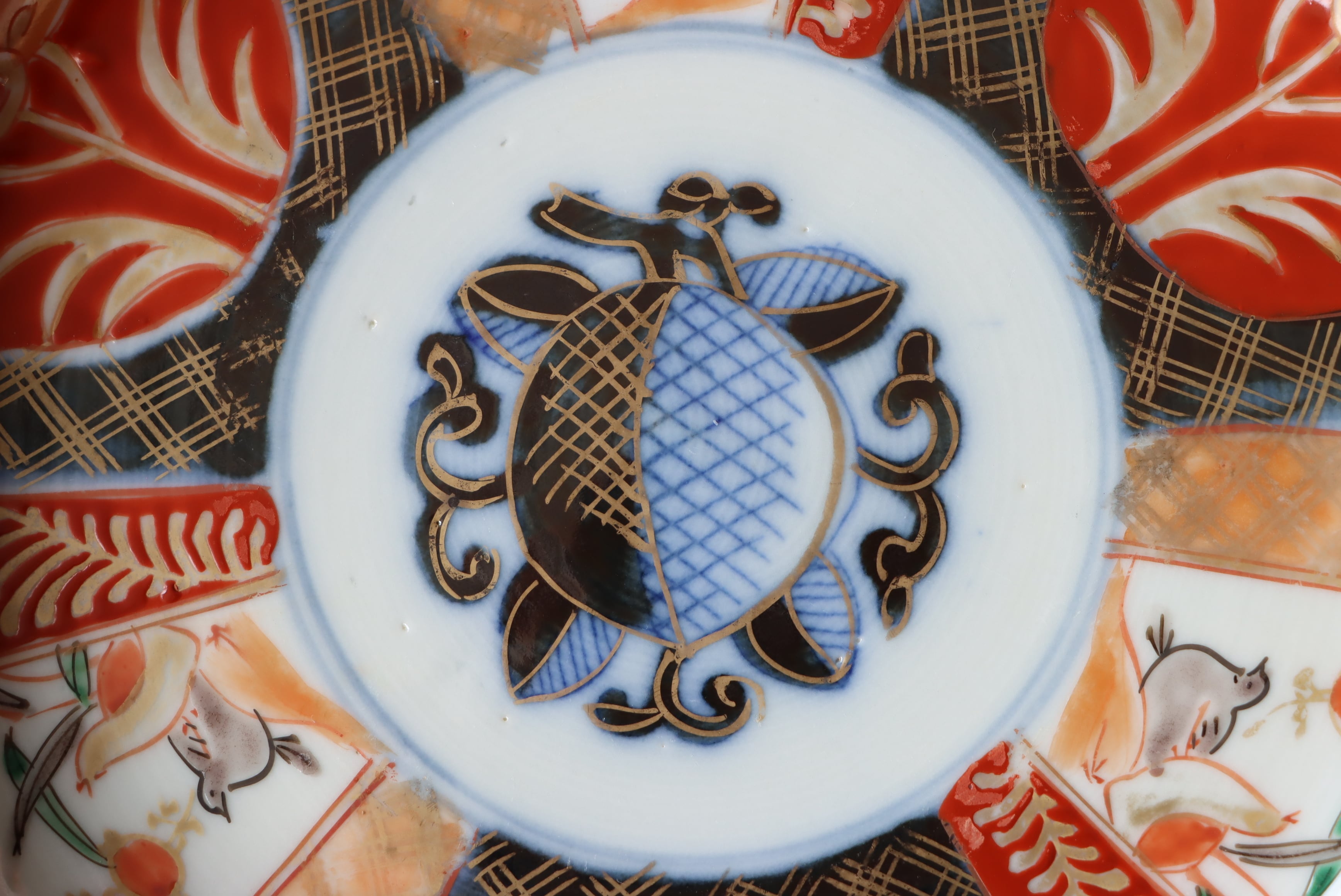 伊万里焼 色絵 桃手 花鶉文 中皿 五寸/Imari medium size plate | (有